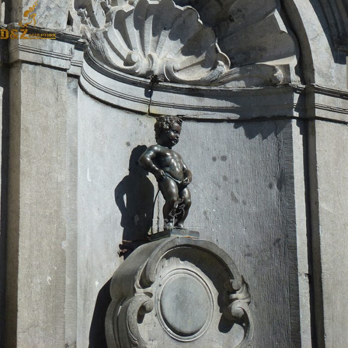 The famous bronze statue of a little boy peeing fountain DZB-59