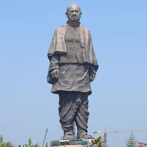 Outside famous indian leader bronze statue of unity monument DZB-256