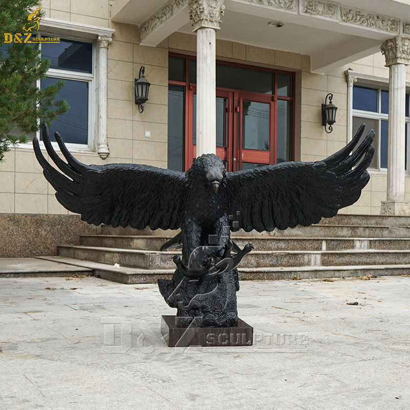 Large outdoor bronze eagle statue for garden decoration